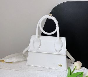 Carta feminina Smitle Square Bag 2022 Novo Bolsa de Axila Simples de Trendência Ins moda Sacos de ombro único