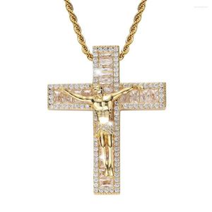 Kedjor Hip Hop Men's Iced Out Gold Christ Cross Jesus Pendant Halsband smycken gåva för män kvinnor med repkedja