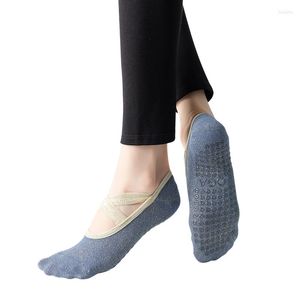 Sports Socks 2022 Non-Slip Yoga Women Breattable Pilates Sock med Bandage Ladies Ballet Dance Workout för Fitness Gym