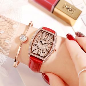 Inteligentne zegarki dla kobiet szwajcarskie imitacja kwarc wytrzymałościowe zegarki złoty bezpośredni ruch atch stalowy pasek Montre Ruch na nadgarstku Zastępca Dhgates Prezent