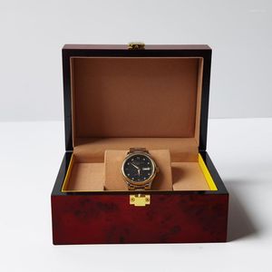 Scatole per orologi Scatola portaoggetti per vernice spray in legno rosso di alta qualità Confezione regalo per espositore in legno di lusso