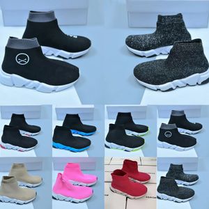 Barnskor Youth Boys Girls Running Shoes Triple Black White Yellow Multicolor Casual Designer Trainers Sneakers Storlek 24-35