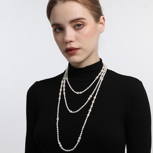 Catene Classic Vintage Princess Banquet Necklace Natural Acqua dolce Pearl Impleted Three Stray Rice Catena