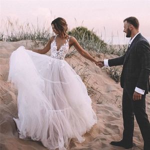 Beach Wedding Dress V-Neck Appliques Lace Tulle Backless Boho Wedding Gowns Boheimian A-Line Princess Bridal Dress