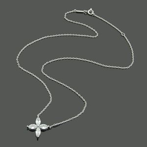 Logo de luxe graver collier pendentif de marque diamant poli fleur amour tour de cou en acier inoxydable 316L or argent rose rempli filles femmes 46 cm de longueur