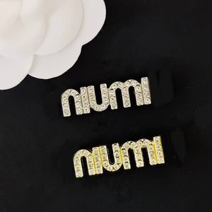 Sparkly Rhinestone Letter Brosch Gold Silver Women Letters Brosches Suit Lapel Pin Fashion Jewelry Accessories