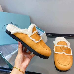 Winter slipper snow shoes women warm wool flats triangle-logo shearling slippers brown black suede slipper luxury brand designer 35-41