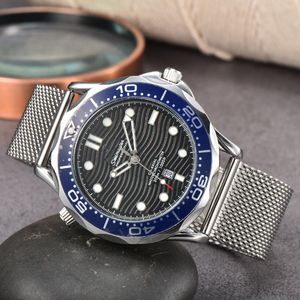 Omeg rostfritt stålklockor för män 2022 Nya herrklockor Alla Dial Work Quartz Watch High Quality Top Luxury Brand Clock Men mode G01