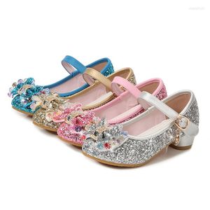 Scarpe da ginnastica Tacchi alti da ragazza 2022 Primavera Principessa per bambini Crystal Kids Party Girls Moda Sweet Chic Bow-nodo