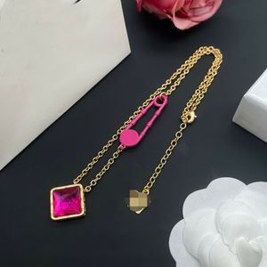 Necklaces Luxury Brand Fashion Necklaces Red Crystal Pin Pendant 18K Gold plated Banshee Medusa Portrait Classic Style 2022 New models Women