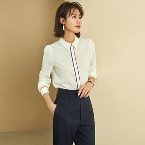 Kadın Düğmeleri Kadın Tees Gömlek 2022 Bahar Tasarım Duygusu Ana Akım Beyaz Moda Şifon Gevşek Uzun Kollu Ol Üst