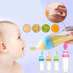 Nowonarodzone przybory przenośne łyżka karmienia dla niemowląt płynne butelka paszowa ściskająca niemowlę 90 ml silikonowa butelka