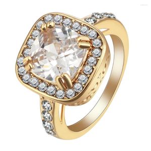 Anéis de casamento Anel de dedo de cristal quadrado grande para mulheres Presente de jóias de luxo 2022 CZ GEM GOLD COR GOLD ENVIR