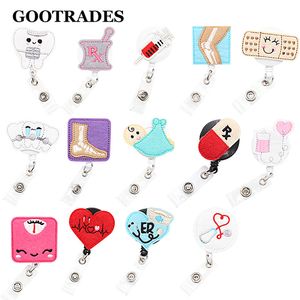 Nyckelringar kawaii infällbar filt Sjuksköterska Badge Reel Clip Clech Cartoon Medicine Doctor Students IC ID Card Holder Office School Supply Drop SMTWW