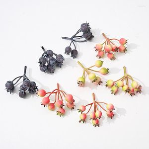 Symulacja kwiatów dekoracyjnych jagody małe owoce pęczki kwiatowe akcesoria wieńca świąteczne granat