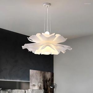 Lampy wiszące Nordic Restaurant żyrandol Nowoczesne minimalistyczne sprzedaż kwiaty Przytulne i romantyczne oświetlenie sypialni