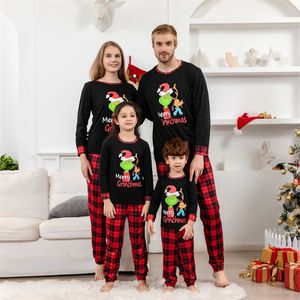 Abiti abbinati in famiglia Funny Family Matching Outfits Christmas Mother Figlia padre Son Pajamas Imposta papà per papà e io vestiti di Xmas PJ T221027