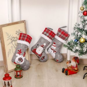 Рождественский плед снеговик снеговик лосья для печати орнамент Санта -Клаус Кенди Подарочные носки Сумка Сумка Рождественское украшение деревьев висят чулки RRA324