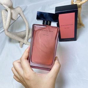 Kadın Parfüm Musc Noir onun EDP kokusu için Rose 100ml 3.3 fl.oz iyi koku uzun ömürlü vücut sisi yüksek versiyon kalitesi hızlı gemi