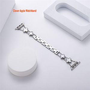 Fyra bladklöver smarta remmar för Apple Watch Band 41mm 40mm 38mm 45mm 44mm 42mm Kvinnor Luxury Bling Diamond rostfritt stålarmband för iWatch Series 8 7 6 SE 5 4 3 2