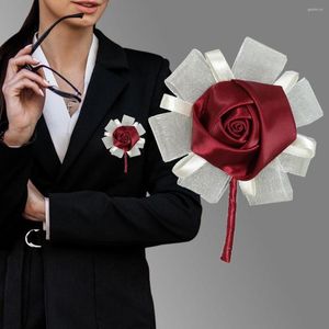 Dekorativa blommor 1 bit bröllop corsage brudgummen boutonniere party prom man handgjorda tyg steg med gasbindband kvinna kostym brosch blomma