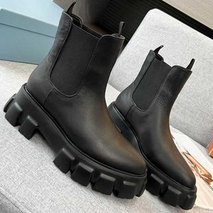 2022 Martin Boots Ankle Booties 가을 겨울 플랫폼 디자이너 럭셔리 숙녀 두꺼운 하향 반 부티 여성 35-41