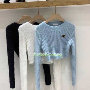 22ss 여성 스웨터 Turtlenck 여성 스웨터 짧은 스타일 스웨터 레이디 슬림 까마귀 점퍼 니트 셔츠 디자인 의류