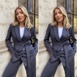 Kvinnors tvåbitar byxor Streetwear Loose Women Suits 2 Pieces Daily Casual Wide Leg Jacket med Belt Custom Made Blazer