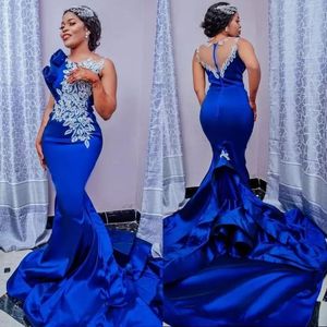 Royal Blue Mermaid aftonklänningar ärmlös designer 2023 Crystals Pärled Satin Appliqued Custom Made Formal OCN Wear Arabic Prom Gown Vestidos 401 401