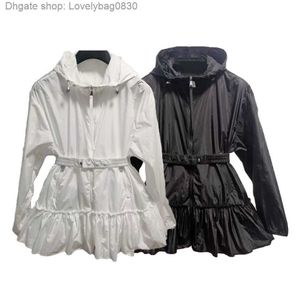 Stylish Ladies Trench Designer Brand Short Coat Casual Slimming Hooded Belt Worn Over Monclair Embroidery Nfc Scan