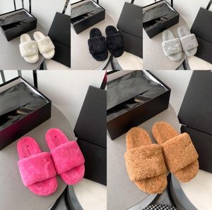 Unisex Lamb Wool Slippers Classic Embroidery Pattern Flat Bottom Sandal Leisure Designer Shoes Winter Warmth Plush Comfort Slipper For women's Furry Fluffy Slipper