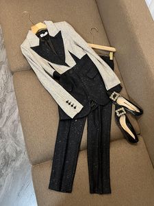 2022 Autumn Grey Contrast Kolor Dwuczęściowe spodnie Zestawy z długim rękawem na wycięte lapel pojedynczy blezery górne spodnie Zestaw M2O299879