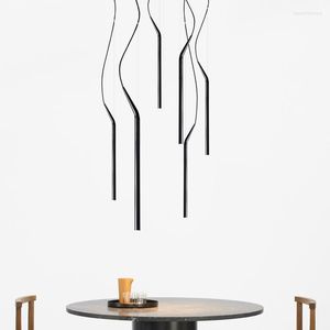Подвесные лампы скандинавские длинные светодиодные лампы Современная столовая/бар с творческим подвеской подвеска подвеска