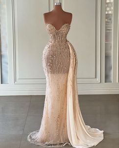 Chamapgne Prom Dresses Sleeveless Strapless V Neck Appliques Sequins Beaded High Waist 3d Lace Floor Length evening gown