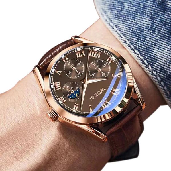 Relógios de pulso Business Quartz Watch PU Couro Strap Qualidade Diária Quarts Relógios para Homens Aniversário Presente de Feriado
