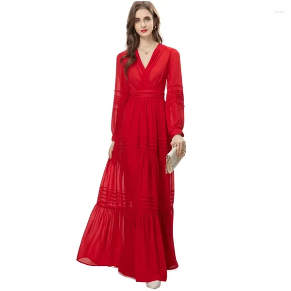 Vestidos casuais estilo europeu 2024 primavera verão sexy v pescoço plissado manga longa até o chão vermelho chiffon maxi vestido