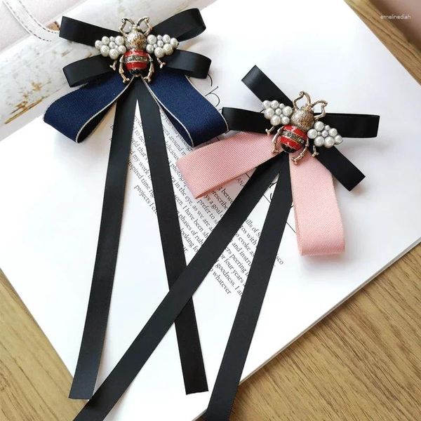 Bow Ties kadınlar için kravat pimi İngiliz Kore kolej tarzı gömlek kazak aksesuarları hediye el yapımı şerit inci arı yaka çiçek broş