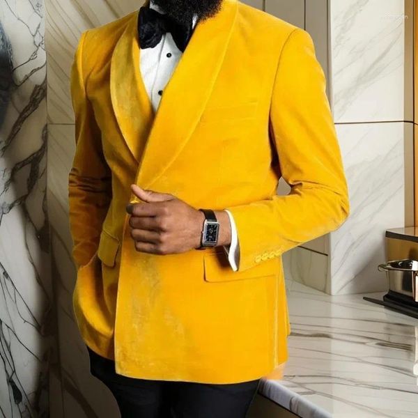 Ternos masculinos de veludo amarelo para homens africano duplo breasted 2 peças jaqueta casamento noivo smoking moda conjunto blazer com calças pretas