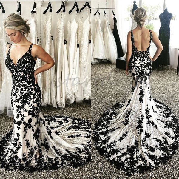 Schwarze Spitze Gothic Hochzeitskleid 2024 Sexy V-Ausschnitt Meerjungfrau Applikationen Rückenfrei Böhmische Strand Brautkleider Spaghettiträger Boho Robe De Mariage Laceful Country Bride