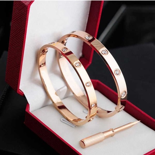 Ein klassischer Mode-Armreif, Liebes-Goldarmband für Männer und Frauen, 18 Karat Gold, Luxus-Charm, Diamanten, Großhandel, Paar-Schmuck, Party, Silber, Schraube, Herren-Armreifen, Armbänder, Designer