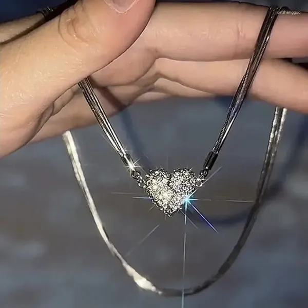 Charms Iced Out Zirkon Herz Magnet Halsketten Luxus Mode Elegante Silber Farbe Y2k Stil Magnetische Anhänger Halskette Für Frauen
