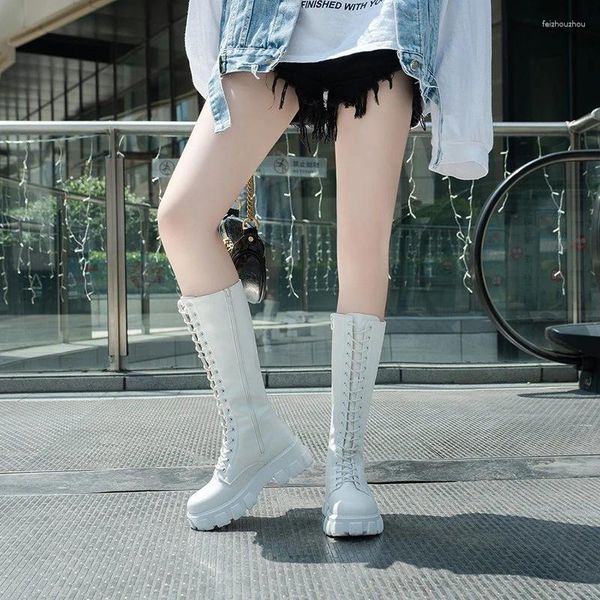 Bot Kadın Orta Buzağı Yastıklı Ayakkabı Diz Yüksek Kış Spor ayakkabıları Punk Stil Askeri Sıradan Beyaz Siyah 2024 Lucury Platform Kadın