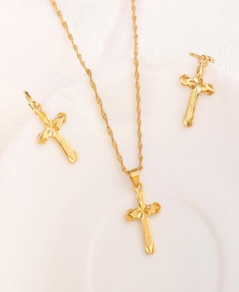 Orecchini Collana in oro giallo 18 carati con pendente a croce con catena Set piccolo mini timbro fiscale Set di gioielli cristiani Donna Ragazza Jes2863872