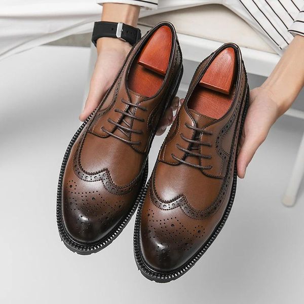 Scarpe eleganti da lavoro Brock Intaglio Pelle Stile britannico Oxford Manager Matrimonio Groomsman Moda Lusso Ufficio Uomo