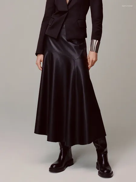 Röcke Für Frauen 2024 Herbst Winter Kleidung Büro Elegante Faux Leder Langen Rock Mittlere Taille Asymmetrischem Saum Schwarz PU