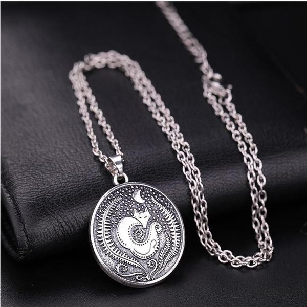 GX010 Schlafender Fuchs im Reisig Anhänger Kette Wikinger Vintage Talisman Antik Silber Charms Schmuck DIY Handmade256n