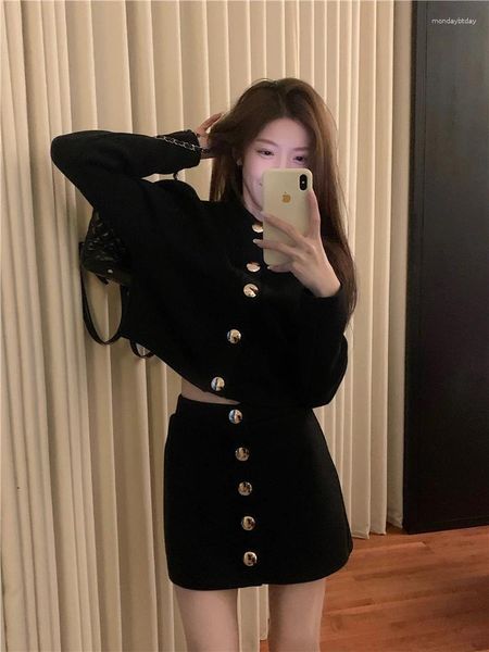 Arbeitskleider Süßes Mädchen Anzug Damen Winter Schwarz Einreiher Strickjacke Elastische Taille Minirock Zweiteiliges Set Weibliche Kleidung