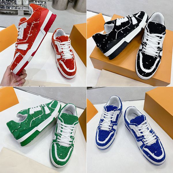 Famose sneakers di design Donna Uomo Logo in rilievo Low Top Scarpe sportive pelle di vitello tessuto Sneakers con suola in TPU ispirata al basket di alta qualità