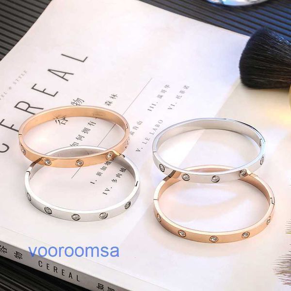 Tendenza moda gioielli versatili buona bella Carter Coppia di moda Luce di lusso in acciaio inossidabile Gioielli a mano Dieci diamanti Titanio con scatola originale Pan panYJ 9KYI