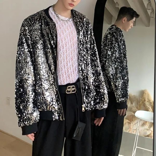 Costumi di scena glitter oro e argento lucidi da uomo moderni giacche da baseball oversize alla moda da uomo abbigliamento insolito 240102